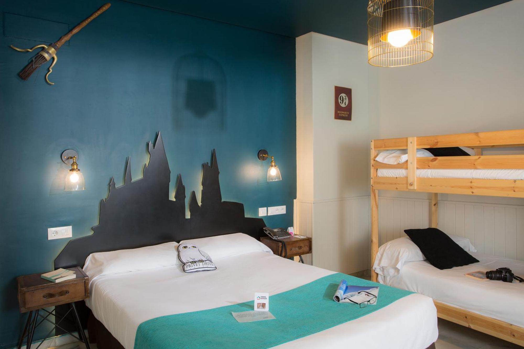 Classic Family Room (2 Adults + 1 child),1207680163:JPEG